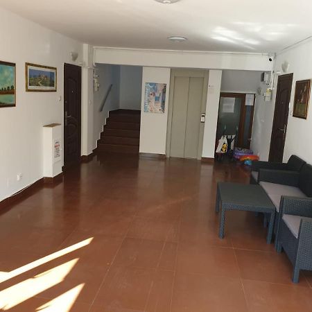 Appartement Garsoniera Vila Marie à Năvodari Extérieur photo